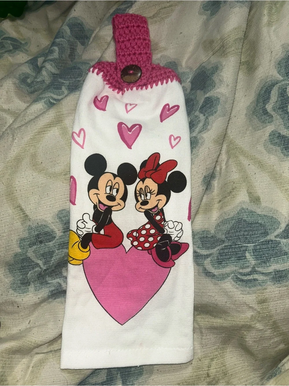 Disney Minnie & Mickey Mouse Heart Valentines Hanging Towel